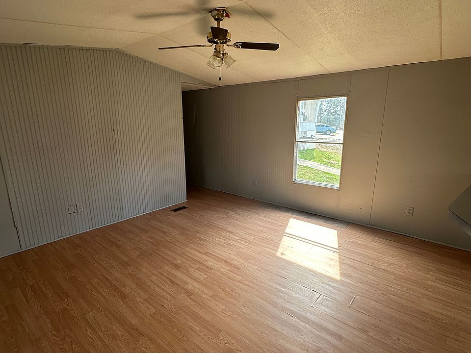 1st image of 130 Texas Rd #130