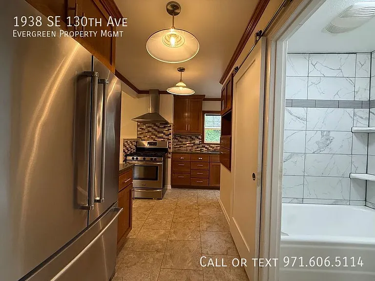 1938 SE 130th Ave — Photo 10