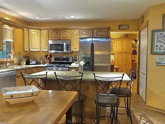 2nd image of 281 Christine Dr