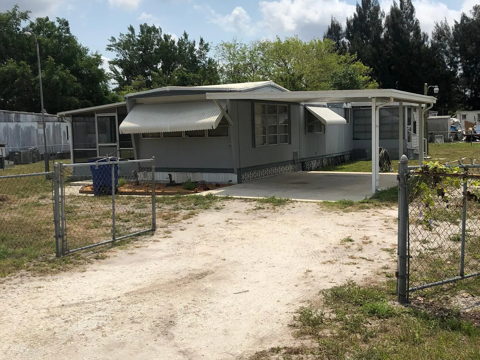 2 bed, 672 sqft, $1,300 — Photo 2