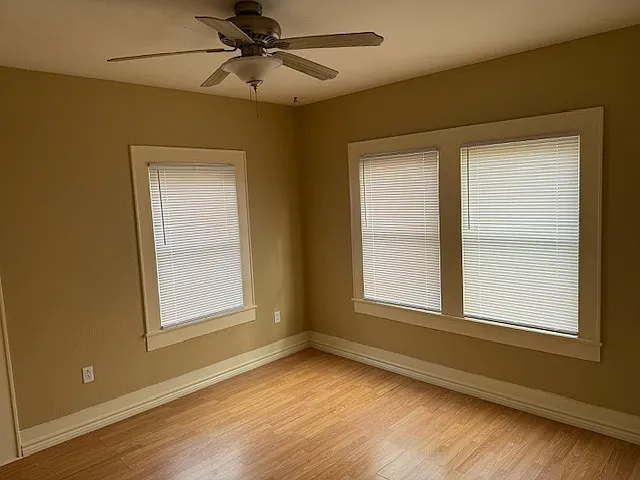 642 N Love St — Photo 11