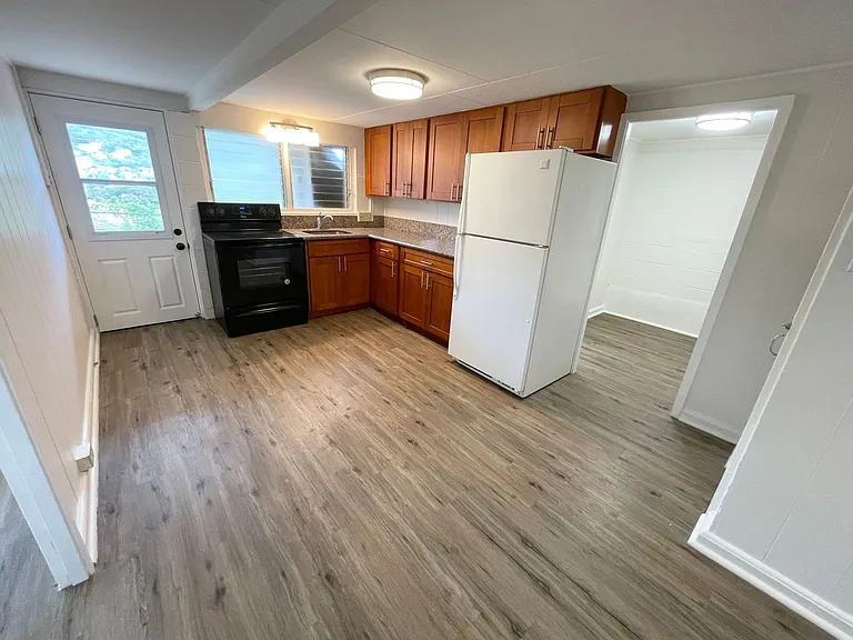 2355 Orchid St — Photo 10