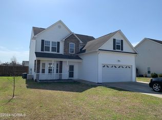 106 Groveshire Pl, Richlands, NC 28574