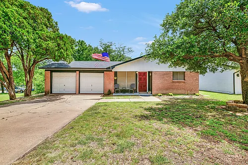 1009 Meadow Park Dr Photo 1 1009 Meadow Park Dr Photo 1