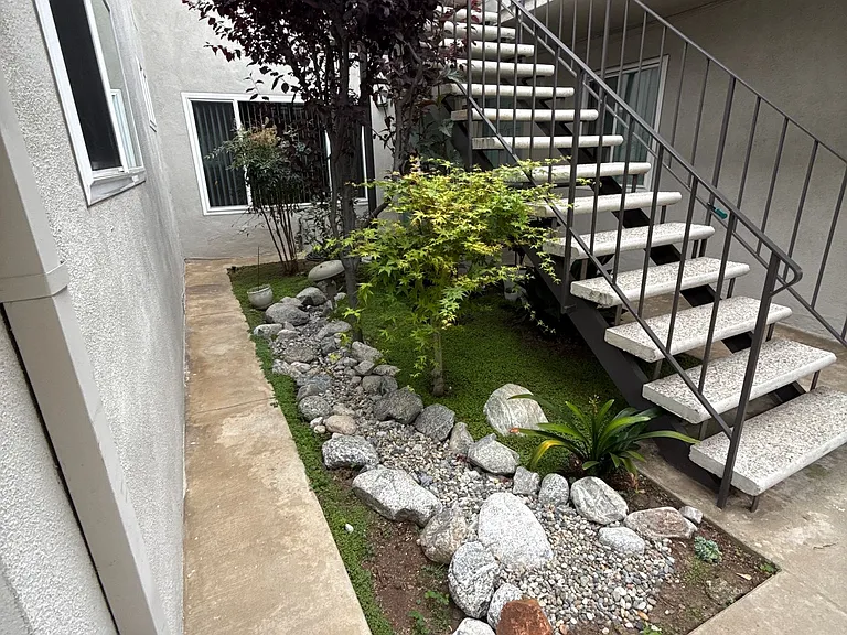 4327 Inglewood Blvd — Photo 4