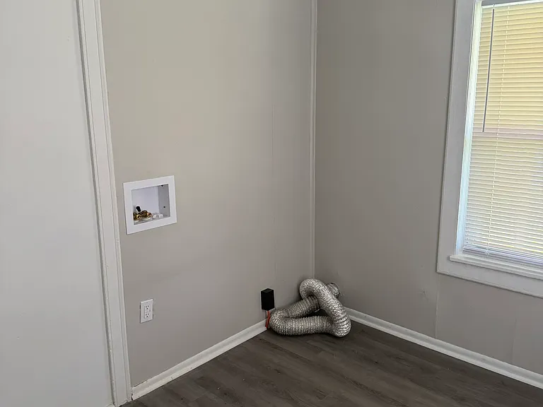 422 Wellington Ave — Photo 19