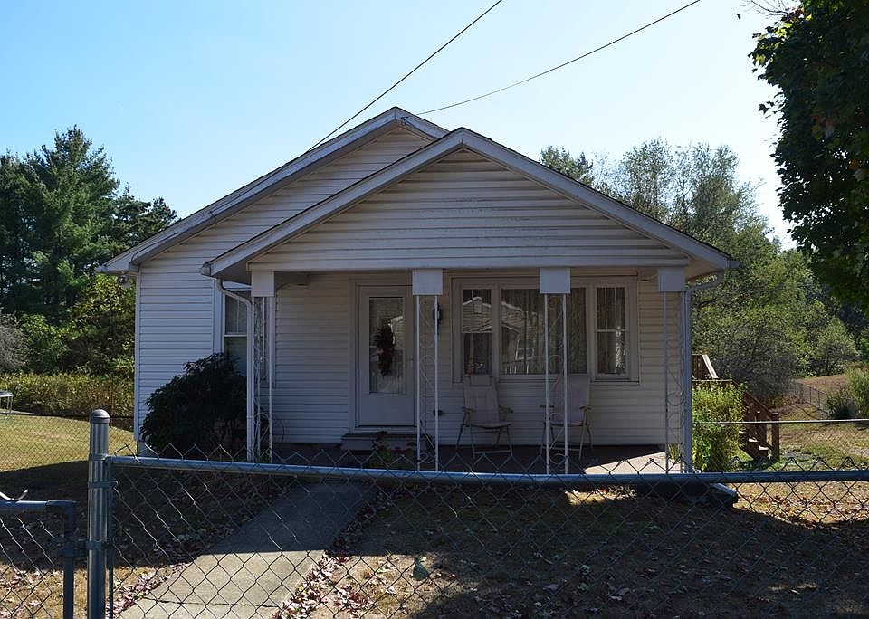 1st image of 136 Sunrise Ave