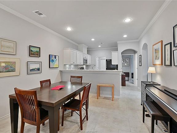 3rd image of 4363 Dawn Lynn Dr