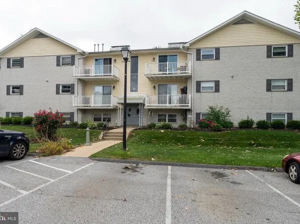 6 Warren Lodge Ct APT 2D, Cockeysville, MD 21030