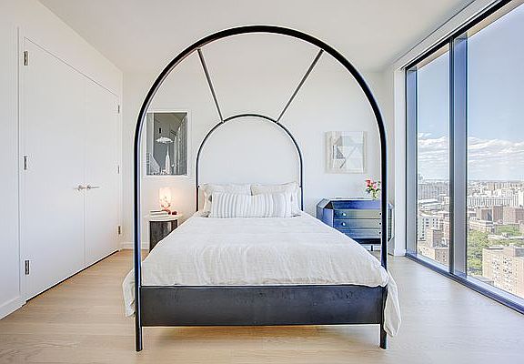 4th image of 196 Willoughby St APT 29K