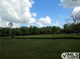 848 New Shackle Island Rd, Hendersonville, TN 37075