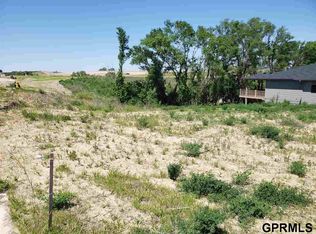 18420 Corby St, Elkhorn, NE 68022