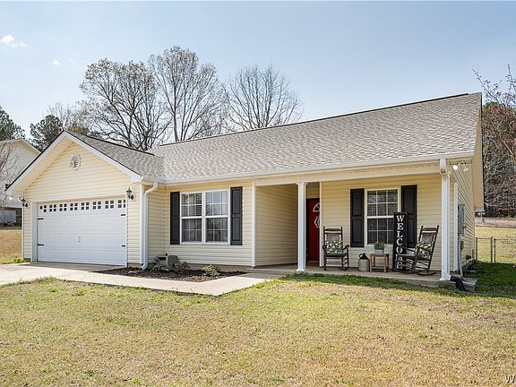 3rd image of 15952 Stoneridge Dr