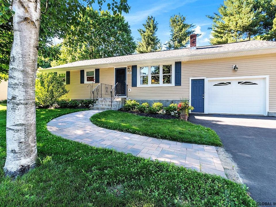 1st image of 34 Dublin Dr