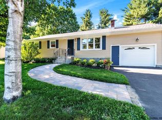 34 Dublin Dr, Balls Ron Spa, NY 12020