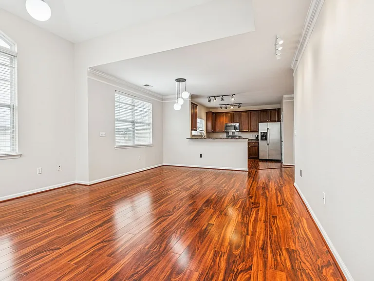 522 Knolls Dr #308 — Photo 6