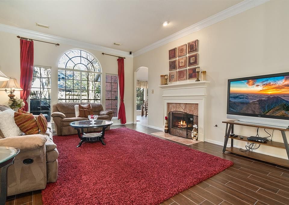 1st image of 9122 Woodwind Lakes Dr