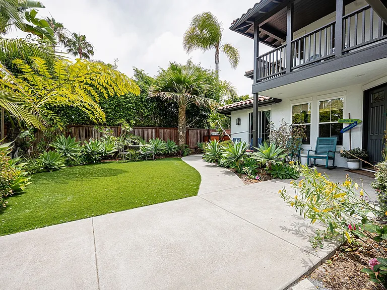 341 Calle De Adele — Photo 61