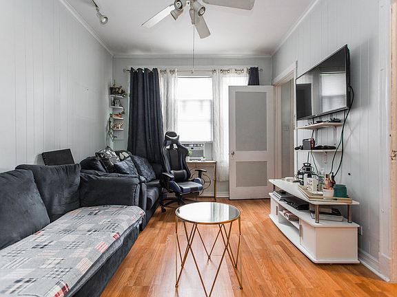 5th image of 4849 W Ainslie St