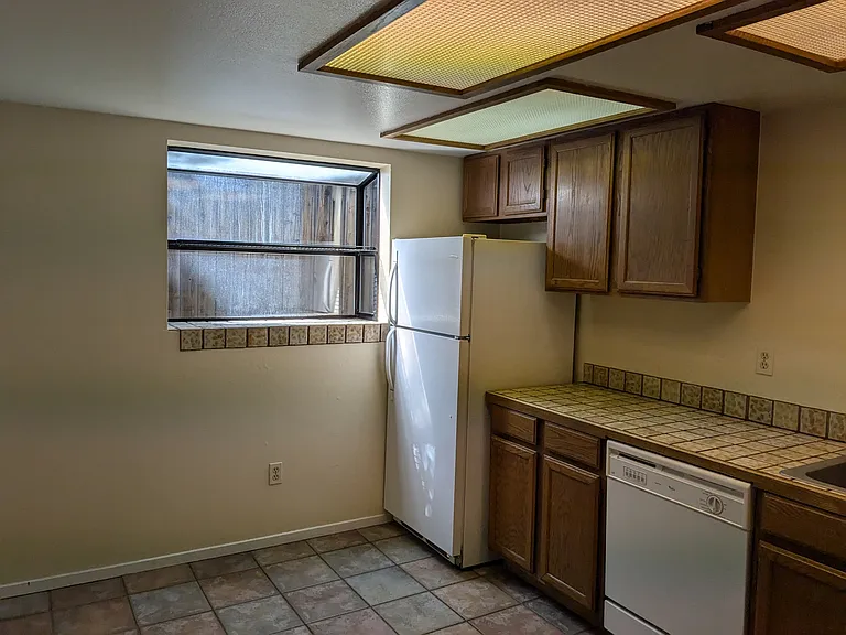 1225 N Sierra St #3 — Photo 2