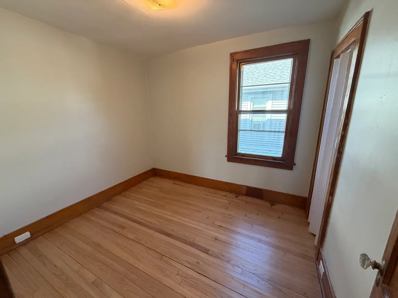106 Continental Ave — Photo 3