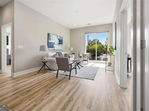 3rd image of 1155 Custer Ave SE #201