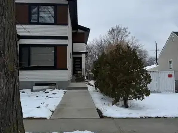 12018 63rd St NW #1A, Edmonton, AB T5W 4G4