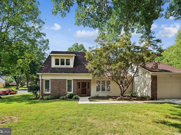 913 Mastline Dr, Annapolis, MD 21401
