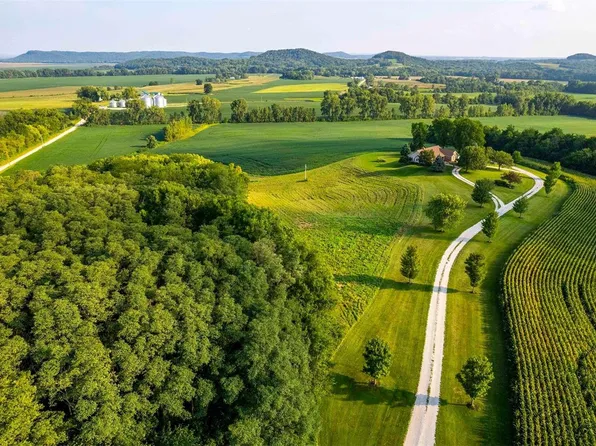 217 20122nd Pike, Clarksville, MO 63336