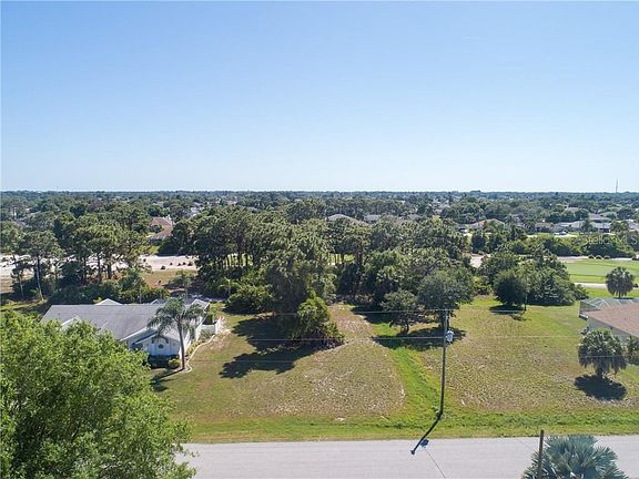 4th image of 79 Pinehurst Ct