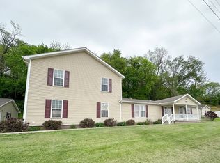 708 W Quincy St, Pleasant Hill, IL 62366