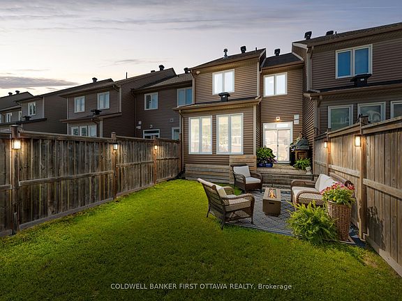 2nd image of 310 Fergus Cres