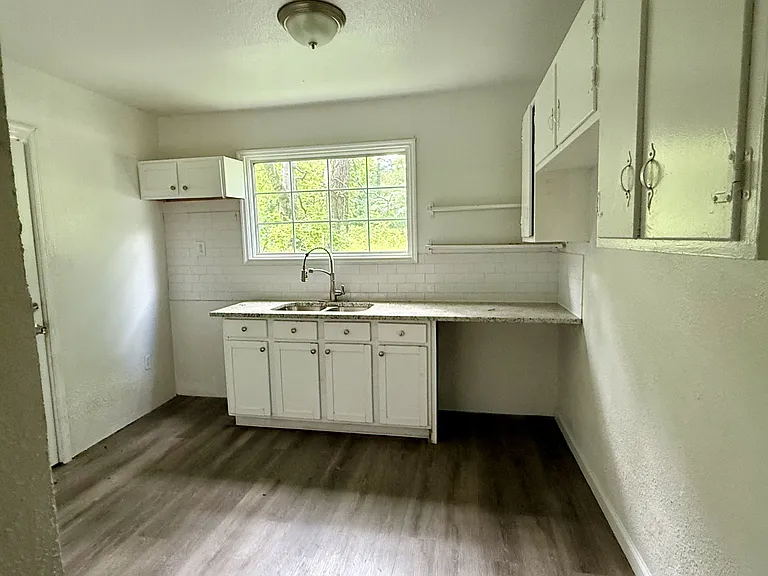 7213 Naples Ave — Photo 6