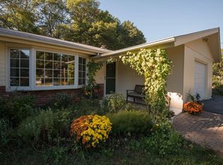 18 Howe St, Ipswich, MA 01938