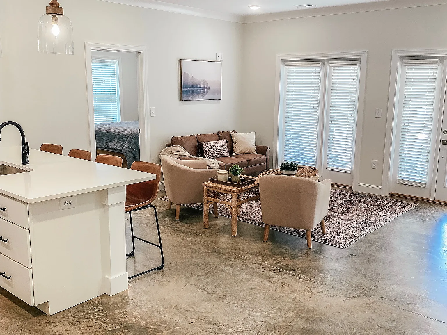 2 bed, 1169 sqft, $1,550 — Photo 4