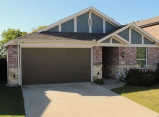 1604 Ridge Creek Ln, Aubrey, TX 76227