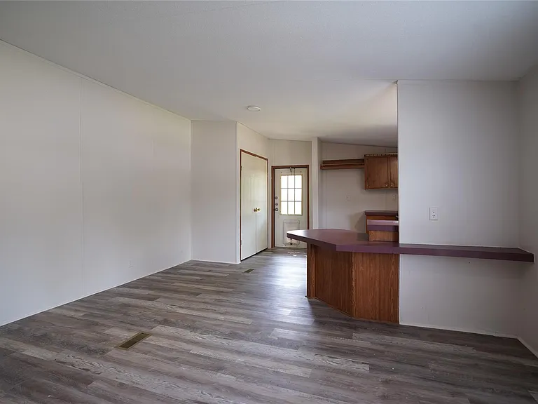 9533 Cypress Dr — Photo 2