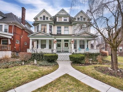 685 Chilton Ave, Niagara Falls, NY, 14301