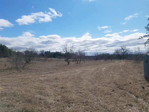 2nd image of 8401 County Road 352