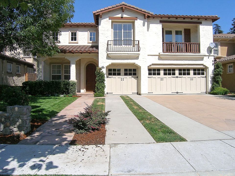 1st image of 707 Iris Gardens Ct
