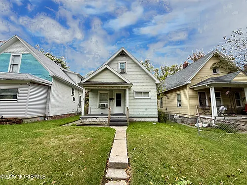 1321 Gordon St Photo 1