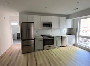 215 N 9th St #201, Philadelphia, PA 19107