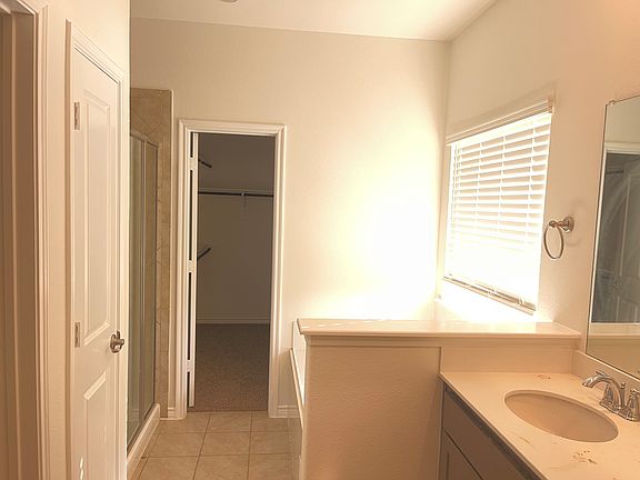 5th image of 204 Cowboy Way