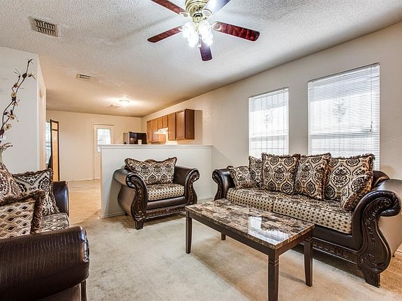 5th image of 744 Panola Dr