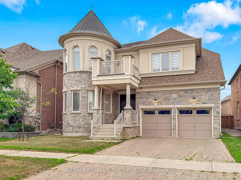 60 Chesney Cres — Photo 1