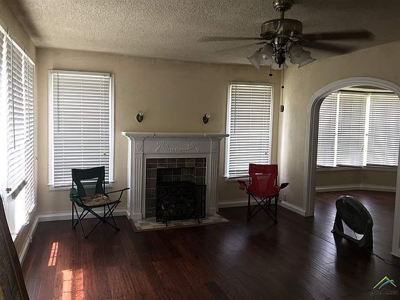 5th image of 112 Yates St