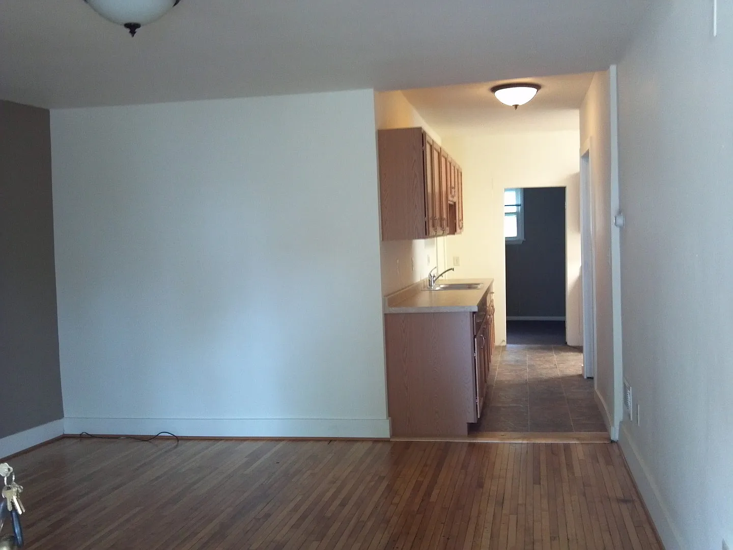 3 bed, 906 sqft, $1,170 — Photo 4