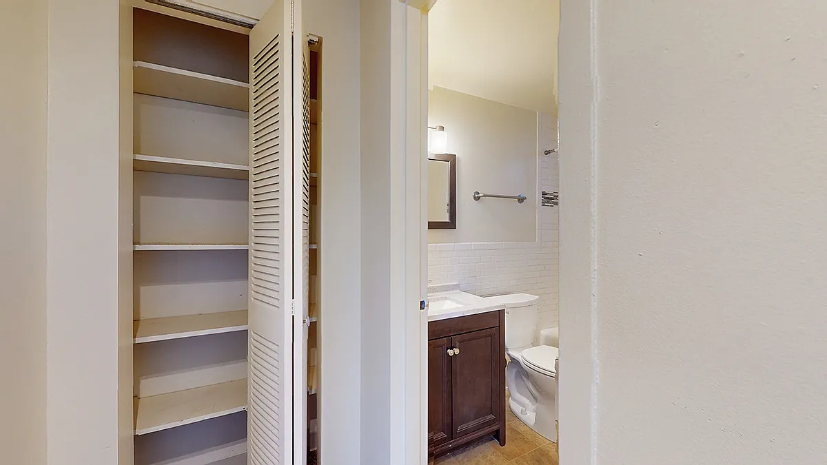 1 bed, 700 sqft, $995 — Photo 3