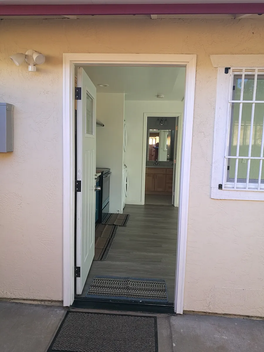 Building Photo - 4196 Ridgebrook Way #2