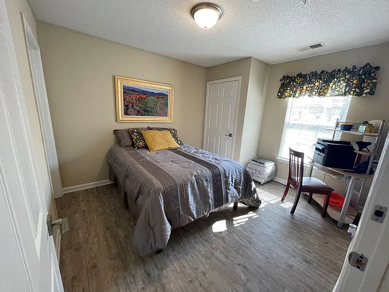 Campus East Apartments — Photo 5